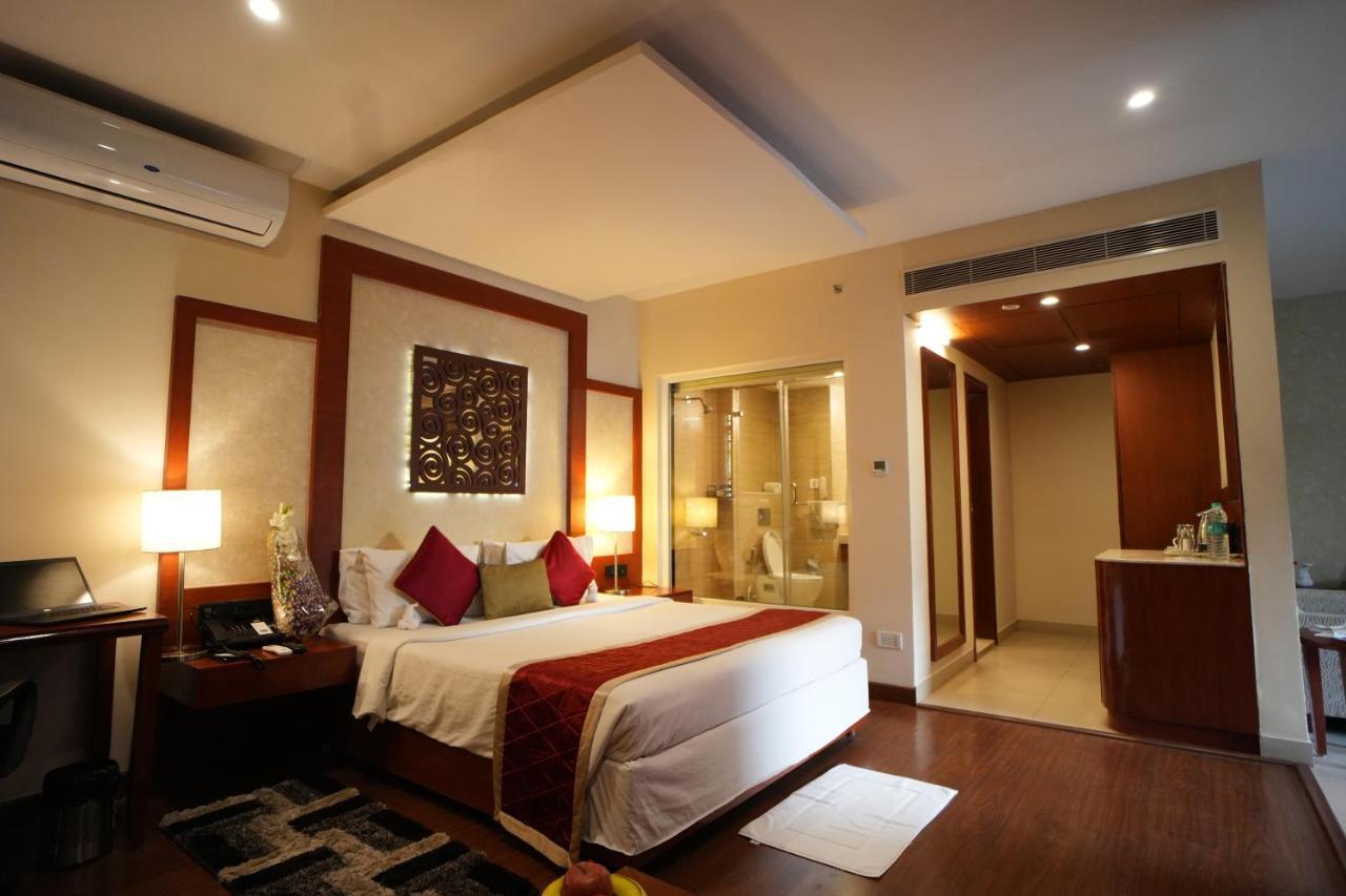 The Altruist Business Hotel Hitech Hyderabad Exterior photo