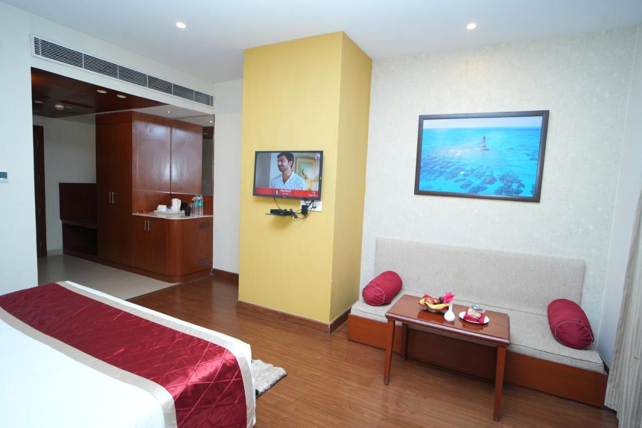 The Altruist Business Hotel Hitech Hyderabad Exterior photo