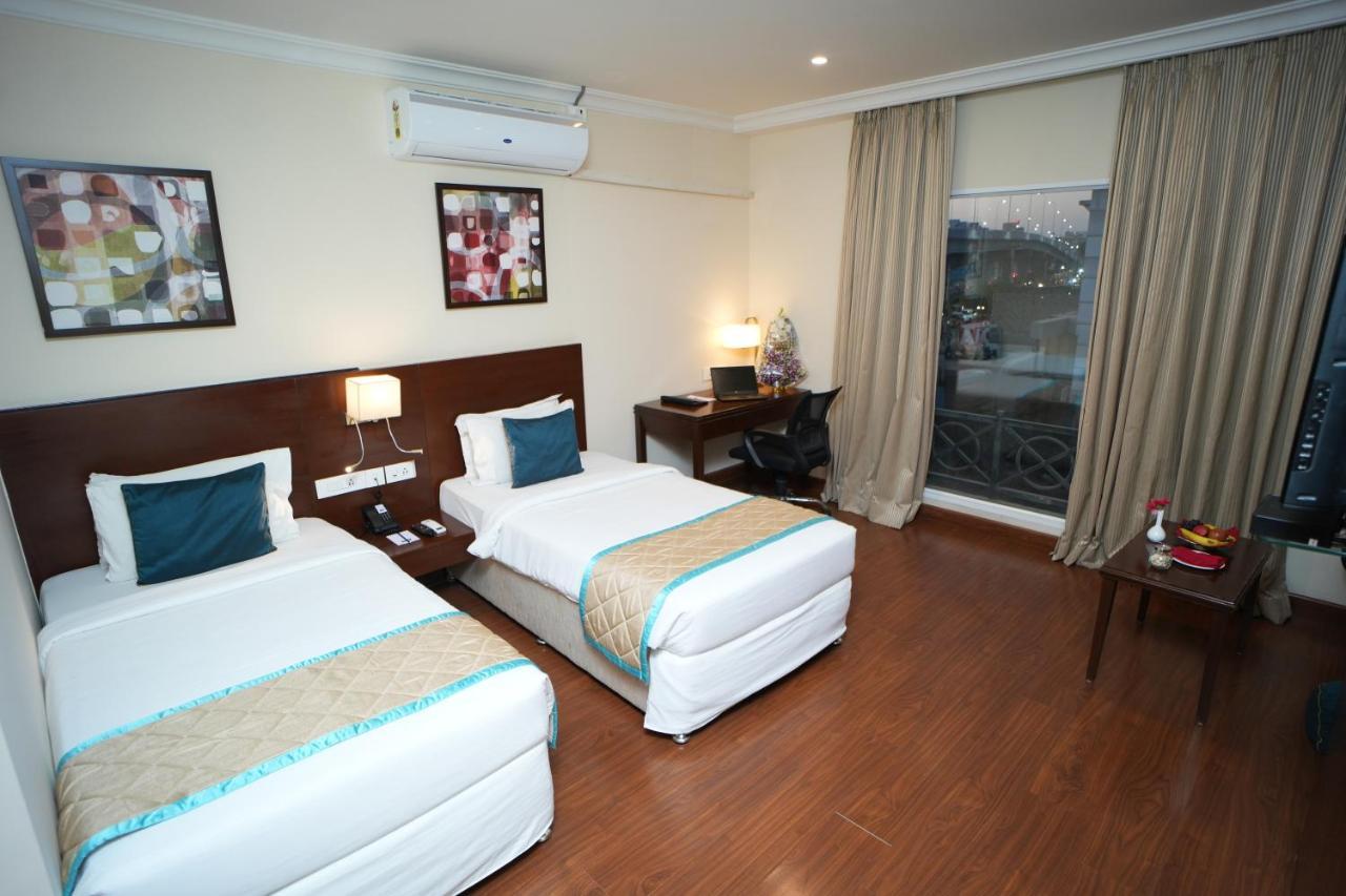 The Altruist Business Hotel Hitech Hyderabad Exterior photo