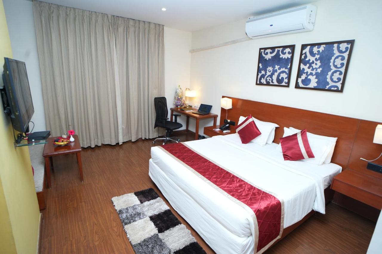 The Altruist Business Hotel Hitech Hyderabad Exterior photo
