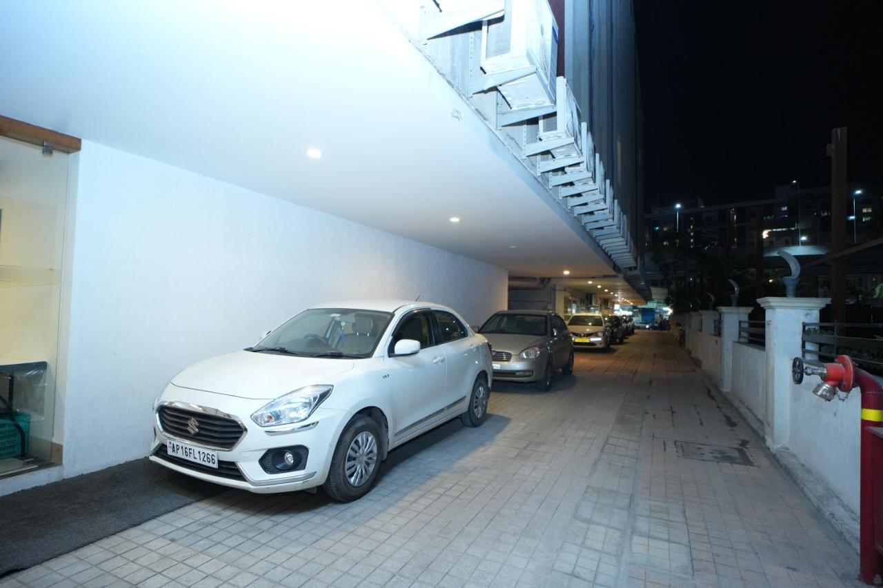 The Altruist Business Hotel Hitech Hyderabad Exterior photo